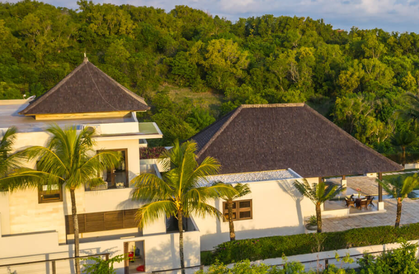 Alasan Memilih Beachfront Villa Dibanding Hotel Untuk Pernikahan